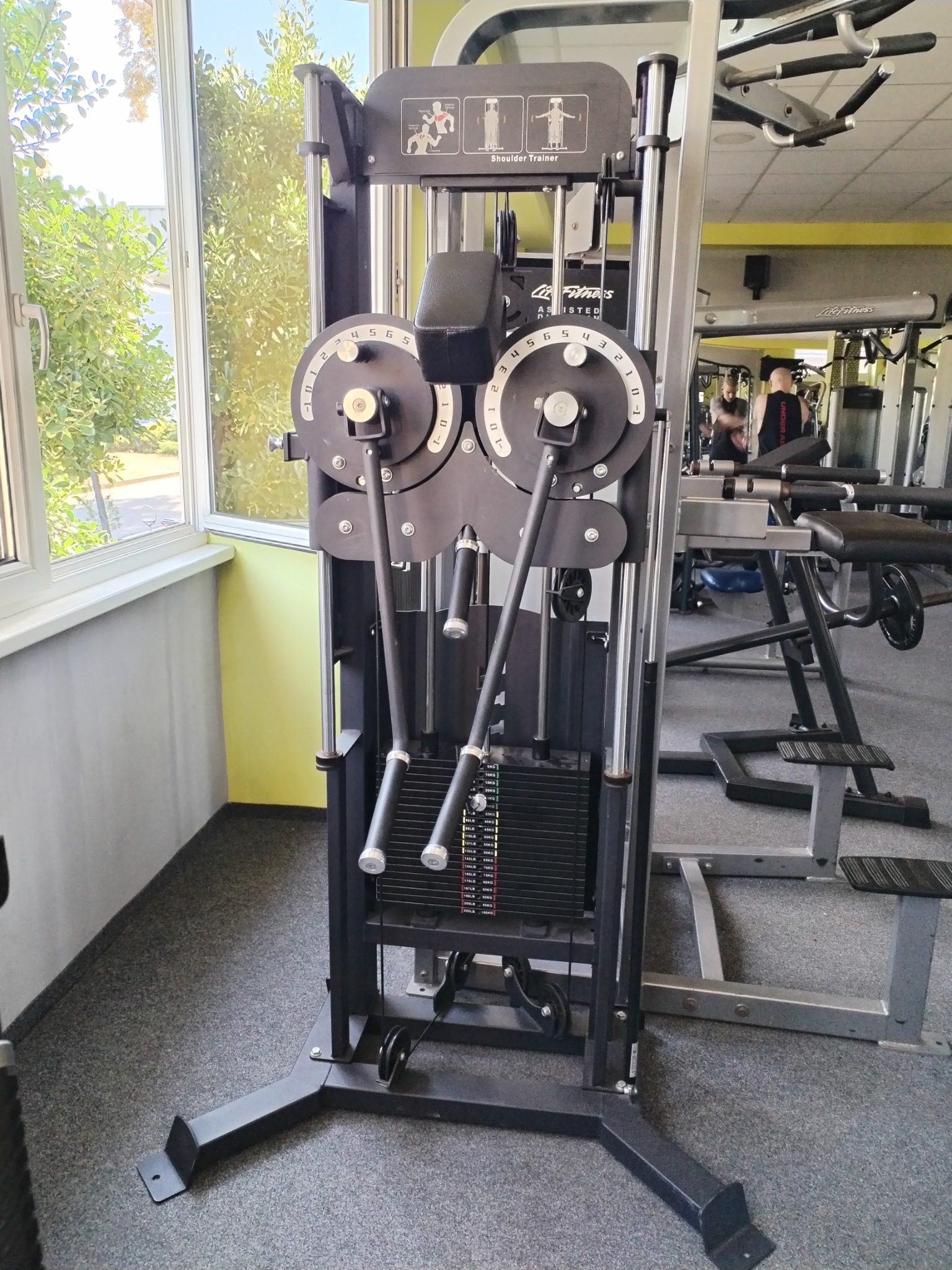 Az Elite Fitness Debrecen új erősítőgépei